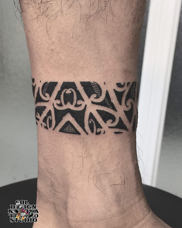 大須　タトゥースタジオ　トライバル