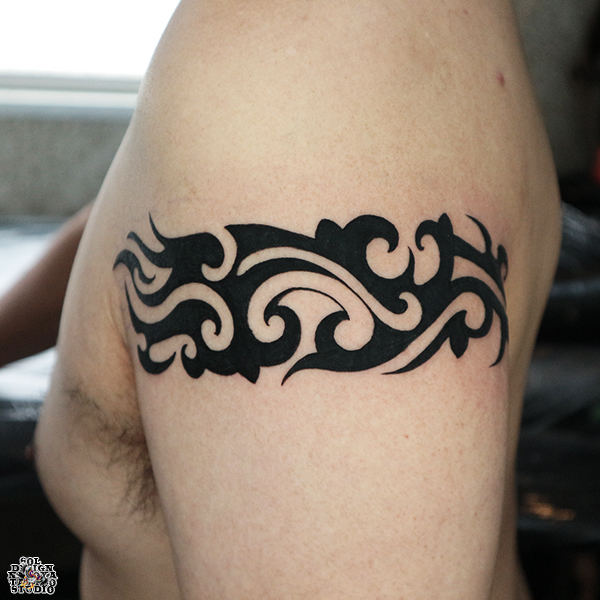 大須　タトゥースタジオ　トライバル