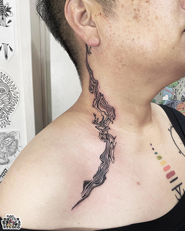 大須　タトゥースタジオ　トライバル