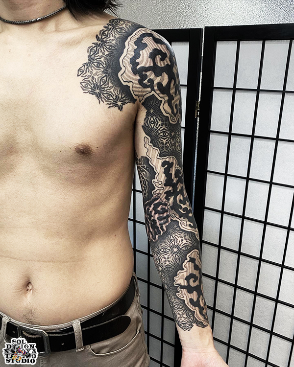 大須　タトゥースタジオ　トライバル