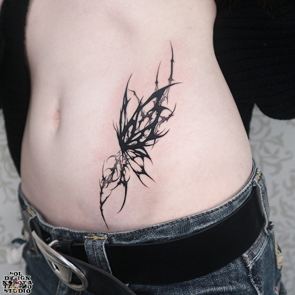 大須　タトゥースタジオ　トライバル