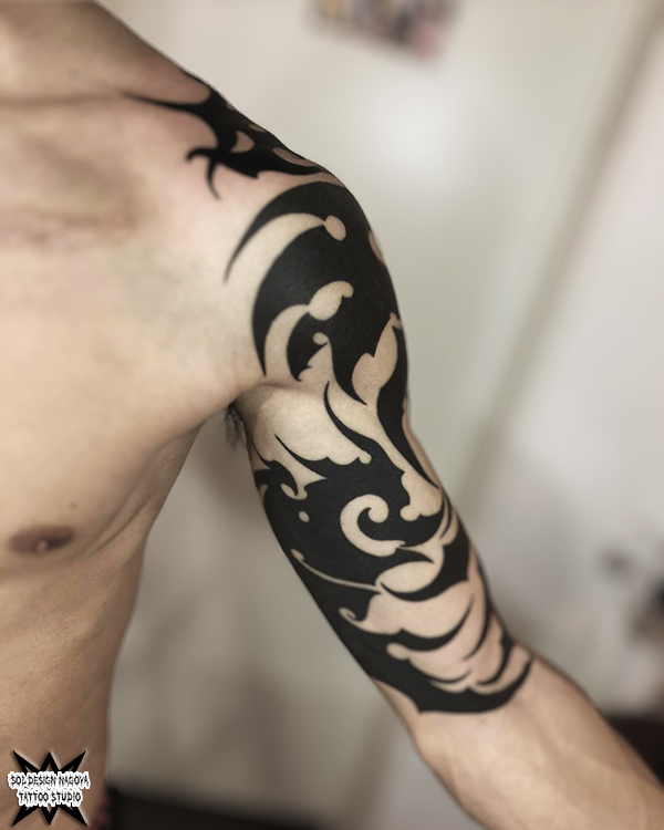 大須 タトゥー トライバル