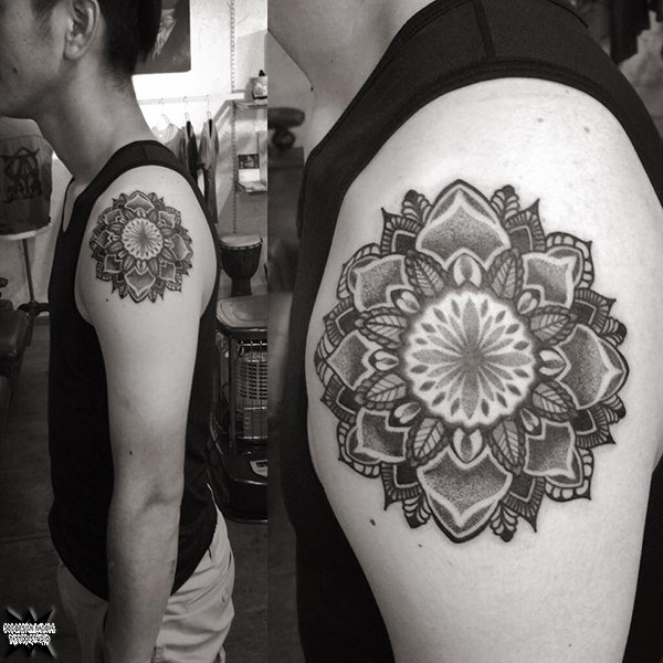 大須　タトゥー　トライバル