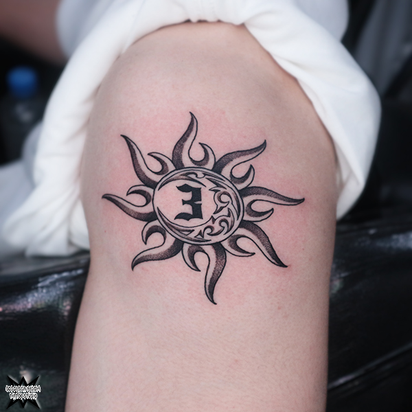 大須　タトゥー　トライバル