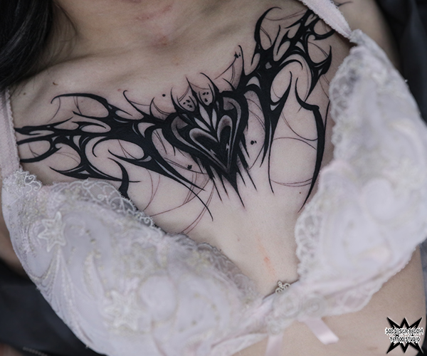 大須　タトゥー　トライバル